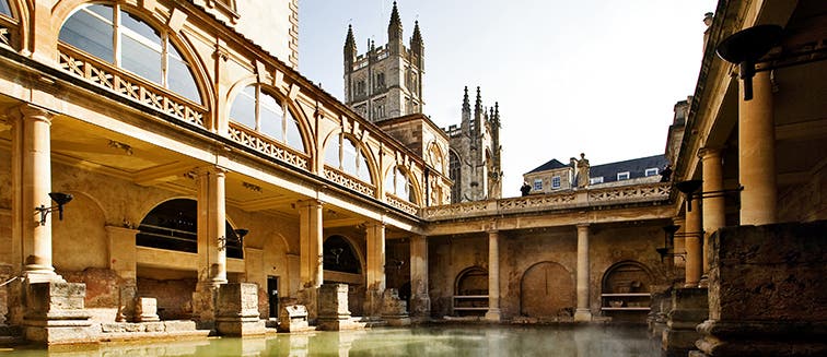 What to see in England Bath