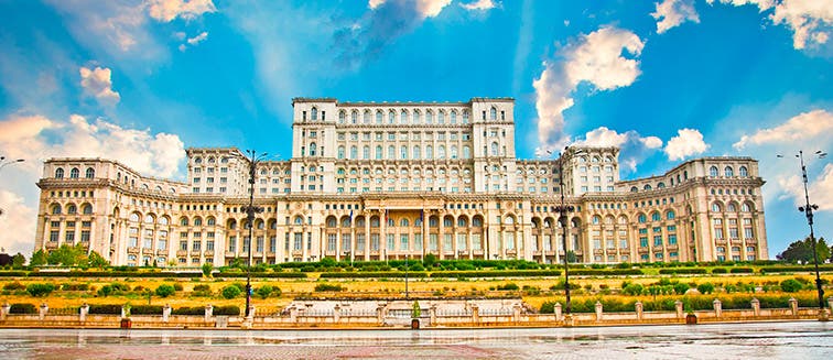 What to see in Romania Bucharest