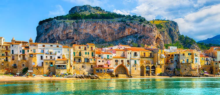 What to see in Italy Cefalu