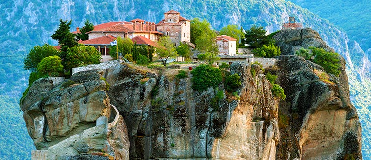 What to see in Greece Meteora