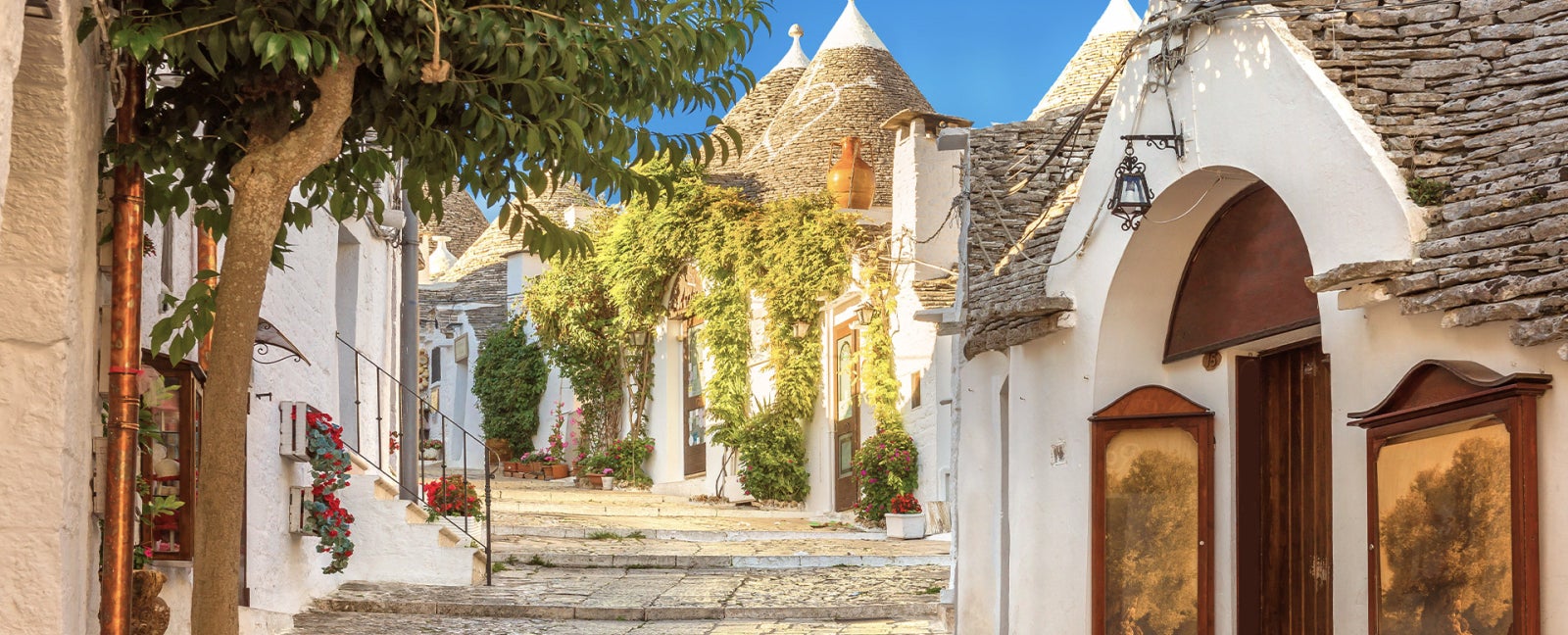 4th Day: Ostuni - Alberobello - Bari - Ostuni